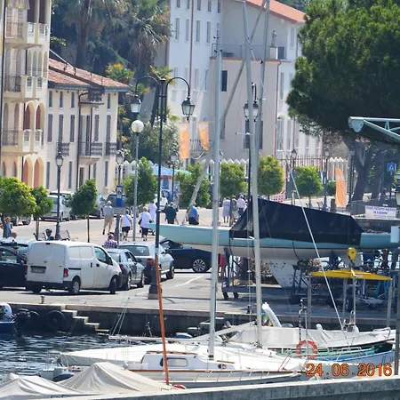 The Swan Manerba del Garda