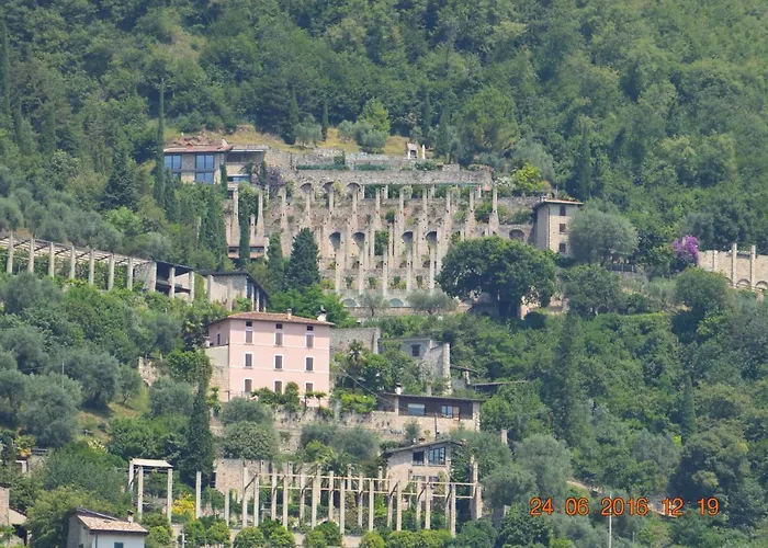 The Swan 3* Manerba del Garda