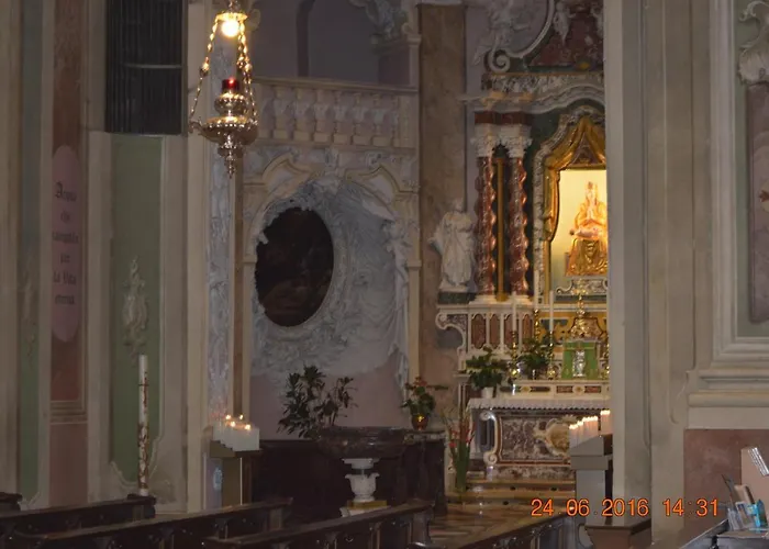 Nocleg ze śniadaniem The Swan 3*