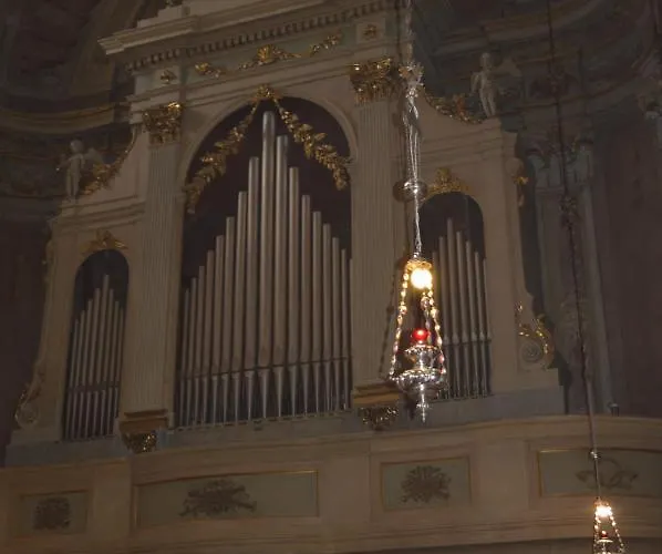 The Swan Nocleg ze śniadaniem Manerba del Garda