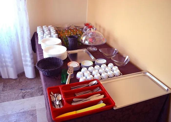 The Swan Nocleg ze śniadaniem